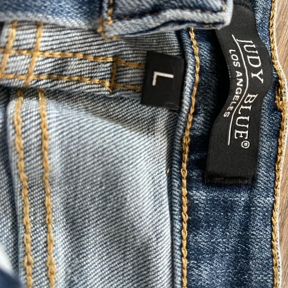 Judy Blue Classic Blue Denim - Picture 2 of 3